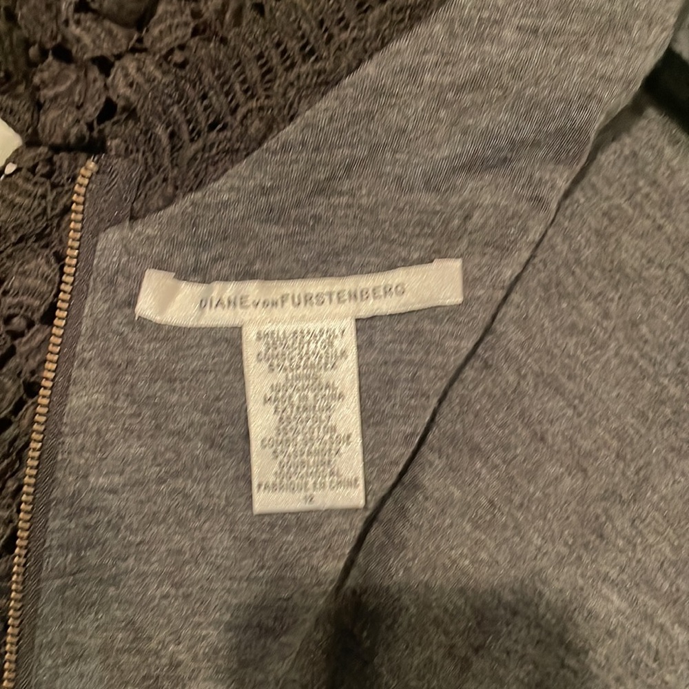 DIANE VON FURSTENBERG- size 12 - Picture 4 of 9